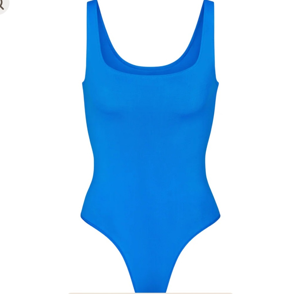 SKIMS Essential Bodysuit RARE - Picture 2 of 4